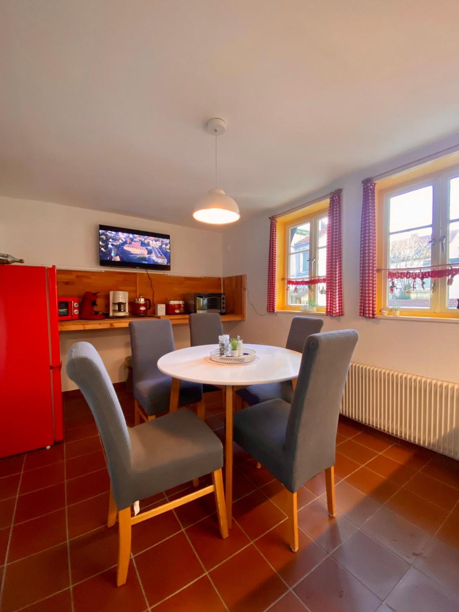 Ferienhaus "Sofia" Anno 1650, Neu - Top Lage - Tempur Beds - Wifi - Parking - Im Herzen Von Detmold-Altstadt, Historische Stadtmauer, Old Lane Detmold Ngoại thất bức ảnh